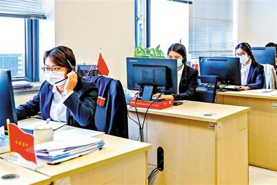 龍華區(qū)政數(shù)局加速打造“智慧龍華”，政務(wù)服務(wù)便民利企咨詢(xún)升級(jí)